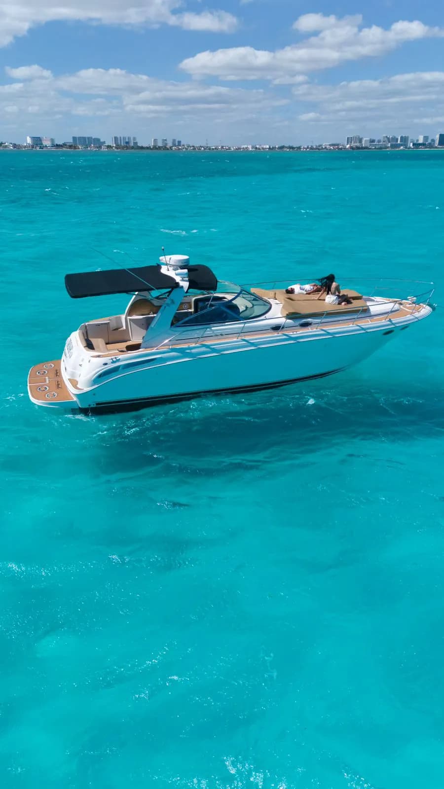 Irish - luxury yacht available for charter in Cancún