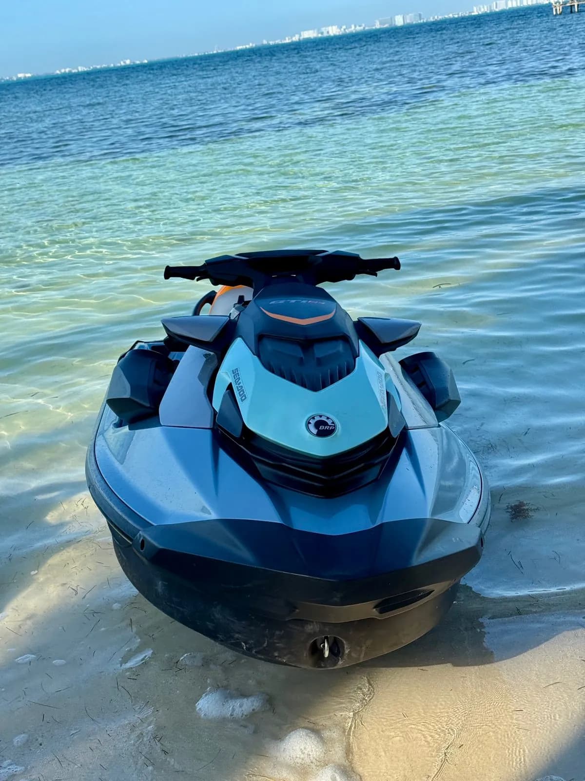 Moto acuática disponible para renta en Cancún - foto 3
