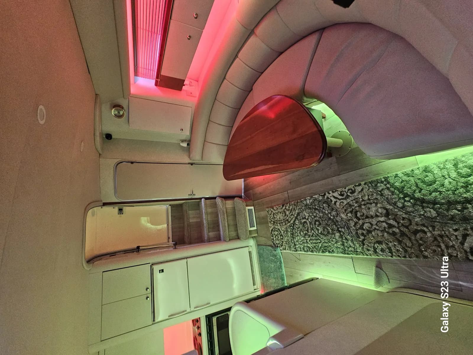 A festive cabin atmosphere for celebrations onboard